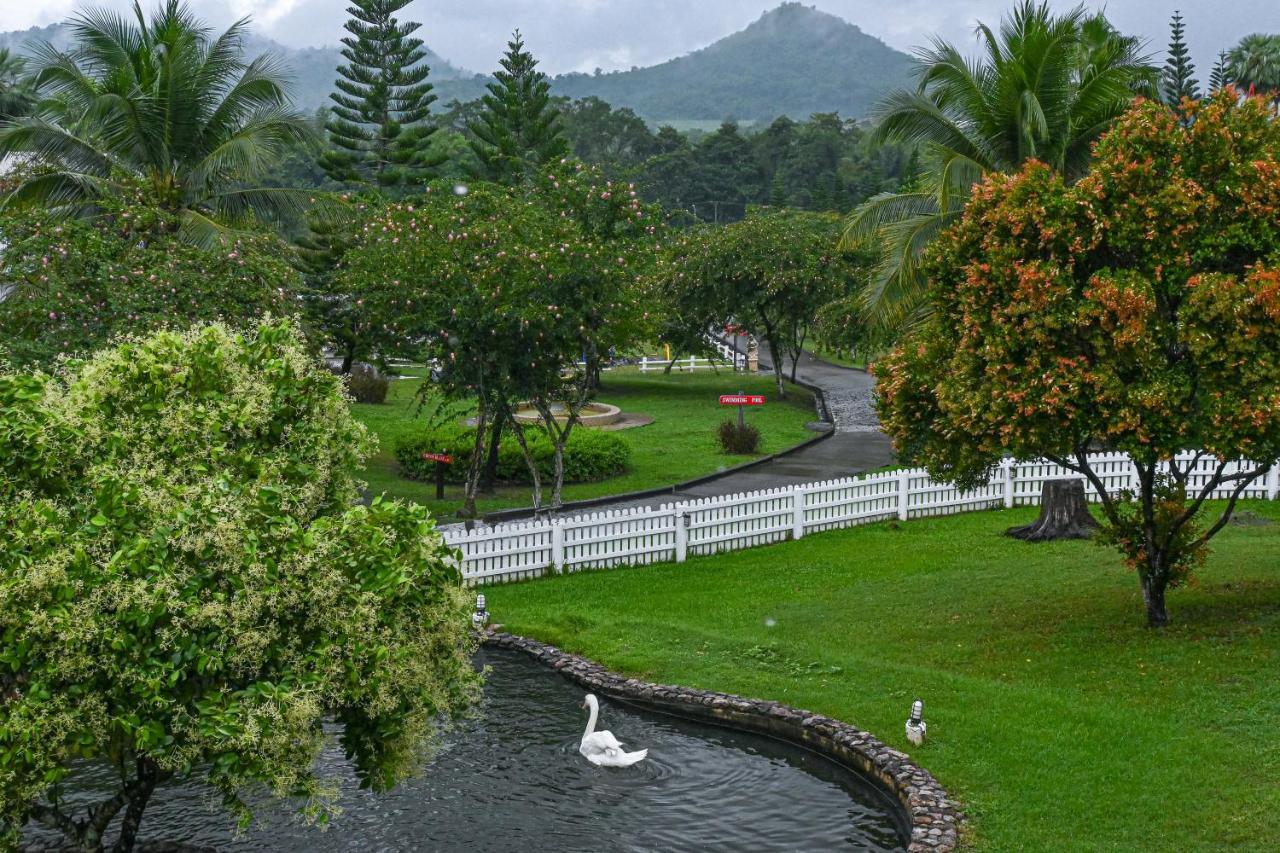 Swiss Valley Hip Resort Suan Phueng Exterior foto