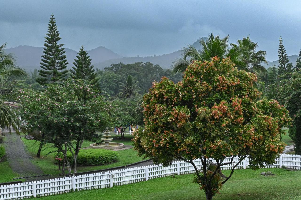 Swiss Valley Hip Resort Suan Phueng Exterior foto